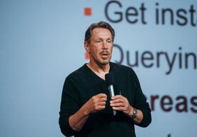 Photo 81-ročný miliardár zarobil 100 miliárd za jediný deň a zosadil Elona Muska z trónu