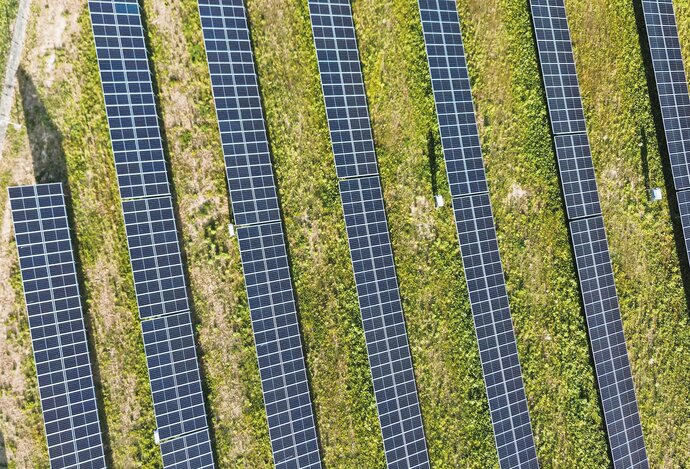 Photo Vedci prelomili desaťročnú bariéru: Prichádza nová éra lacnej solárnej energie 