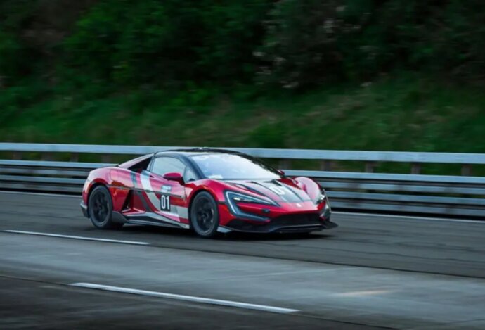 Photo Čínska beštia ponížila Bugatti: Elektromobil s výkonom 3000 koní sa stal najrýchlejším autom planéty