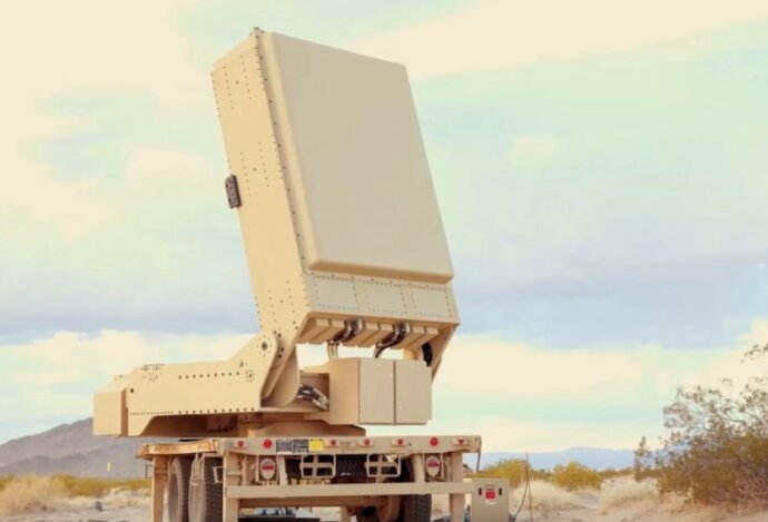 Photo Prelomová zbraň zlikviduje jednou „ranou“ desiatky dronov naraz tak, že padajú z oblohy ako muchy