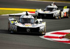 Photo Obe vozidlá PEUGEOT 9X8 potvrdzujú formu 2. miestom a umiestnením v TOP 5 v Japonsku