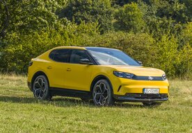 Photo Ford Capri AWD Premium / Rodinný miláčik