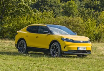 Photo Ford Capri AWD Premium / Rodinný miláčik