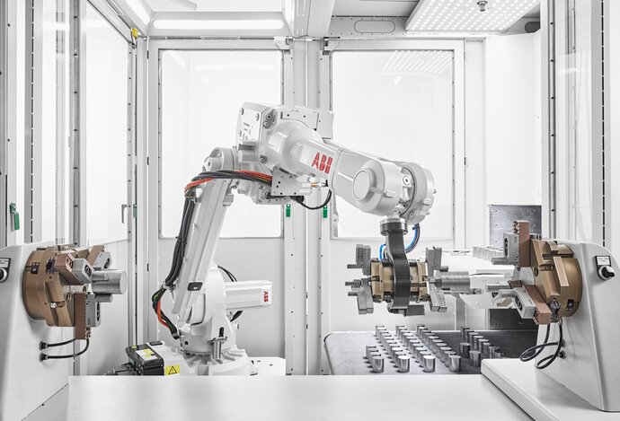 Photo ABB oznámila predaj svojej divízie Robotika spoločnosti SoftBank Group