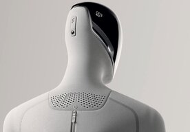 Photo Už čoskoro vám bude žehliť a skladať bielizeň robot vo “svetri”  