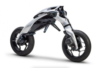 Photo Motorka sa sama zdvihne zo zeme a jazdí bez vodiča: takto si predstavuje budúcnosť Yamaha 