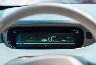 Photo Prestaňte šetriť svoj elektromobil: prudká akcelerácia predlžuje životnosť batérie