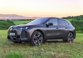 Photo BMW iX M70 / Luxusný rýchlik