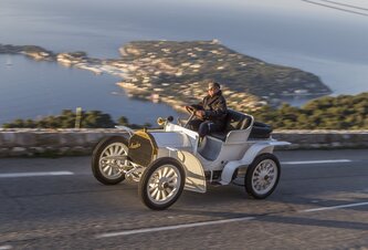 Photo Prvý Mercedes z 22. novembra 1900: Pred 125 rokmi sa zrodil moderný automobil 