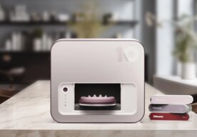 Photo Robot vám už urobí aj manikúru a nalakuje nechty