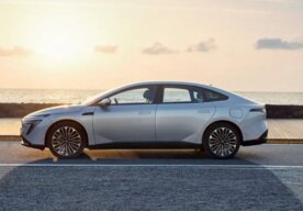 Photo Nová batéria s pevným elektrolytom sľubuje elektromobilom dojazd 1 000 kilometrov