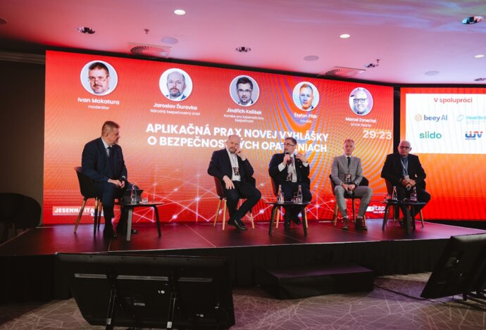 Photo Jesenná ITAPA 2025: V otázkach CyberSec plávame medzi príšerami 