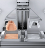 Photo Nová 3D tlačiareň umožňuje tlač z dvoch materiálov naraz 