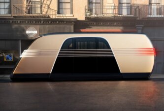 Photo Futuristický Robovan od Tesly je pripravený vyraziť na ceste 