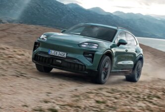 Photo Návrat k emóciám: Porsche zavedie do elektromobilov “falošnú” prevodovku