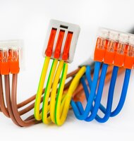 Photo Káblové svorky v modernej elektroinštalácii: Prehľad typov a aplikácií