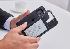 Photo Inovatívny gadget doplní na zadnú stranu smartfónu inteligentný zápisník s E-Ink displejom