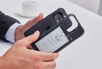 Photo Inovatívny gadget doplní na zadnú stranu smartfónu inteligentný zápisník s E-Ink displejom