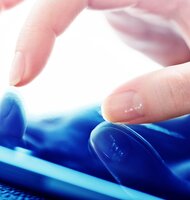 Photo Budúcnosť displejov, ktorú pocítite: Lasery a grafit menia svetlo na 3D pixely