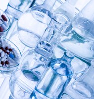 Photo Skrytá sila generík: Ako AI odomyká nové liečby v starých liekoch