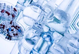 Photo Skrytá sila generík: Ako AI odomyká nové liečby v starých liekoch