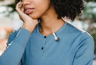 Photo CES 2026: Nositeľný diktafón urobí prepis a zhrnutie všetkých vašich rozhovorov a poznámok