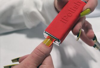Photo CES 2026: Digitálna manikúra iPolish zmení farbu nechtov za pár sekúnd aj 10x denne