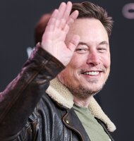 Photo Elon Musk radí: Na dôchodok si nešetrite, nebude to treba