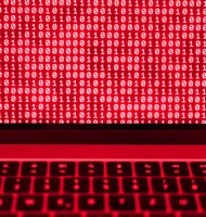 Photo Pentagon nasadzuje do služby kontroverznú AI bez etických poistiek