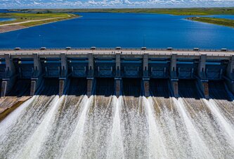 Photo Vodné priehrady doplnené batériami sú lacnejšie, efektívnejšie a ekologickejšie než akákoľvek fosílna alternatíva