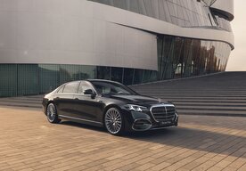 Photo Mercedes-Benz: Nová trieda S prichádza a oslavuje 140.rokov od vynálezu automobilu