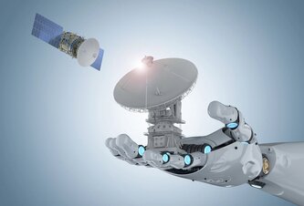 Photo Humanoidný robot sa prvýkrát dokázal pripojiť na satelit 