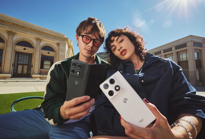 Photo Motorola razr fold predefinuje produktivitu a zábavu, čím otvára novú éru pre sériu razr a skladacie smartfóny