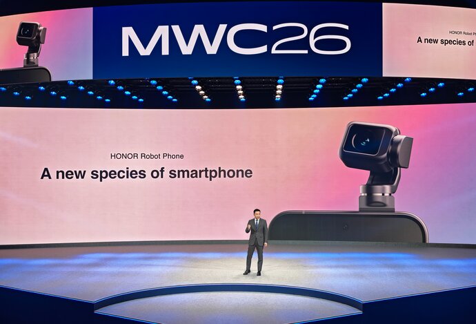 Photo Robot Phone hviezdou MWC 2026: CEO spoločnosti HONOR predstavil budúcnosť v znamení umelej inteligencie