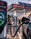 Photo Moderná nabíjacia stanica s vlastnou batériou nabije elektromobil už za 5 minút
