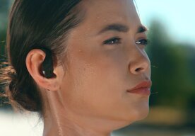 Photo Odštartujte jar so športovými slúchadlami, ktoré držia v ušiach aj v extrémnych podmienkach