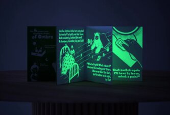 Photo Inovatívna detská kniha ožíva až po zhasnutí svetla