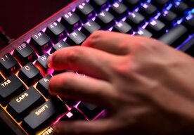 Photo Kompaktný formát bez kompromisov. Klávesnica HyperX Origins 2 65
