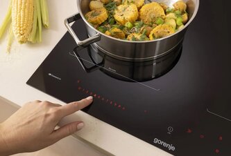 Photo Indukčný varný panel Gorenje GI6443BSCWF so smart programami a funkciami 