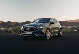 Photo Elektrifikovaný výkon sa snúbi s efektívnosťou:  nové modely Mercedes-AMG GLE 53 4MATIC+ a GLE 53 HYBRID 4MATIC+