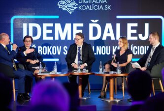 Photo Digitálna koalícia a ZMOS posilňujú spoluprácu.  Cieľom je rozvoj digitálnych a zelených zručností v samosprávach