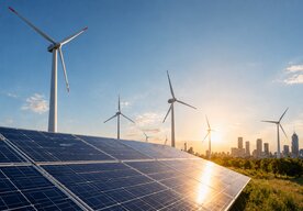 Photo Európska elektrina vďaka solárnej a veternej energii výrazne zlacnela 
