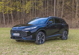 Photo MG HS Hybrid+ / Priestranný hybrid pre rodinu