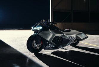 Photo Koncept luxusného motocykla čerpá dizajnovú inšpiráciu z nadzvukového Concordu