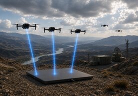Photo Vojenské roje dronov už budú môcť lietať nepretržite bez potreby pristávania