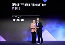 Photo HONOR Magic V6 získal ocenenia Najlepší smartfón v Ázii a Prelomová inovácia zariadenia na MWC Šanghaj