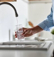 Photo Čistá voda z kohútika: Ako vyriešiť najčastejšie problémy v domácnosti