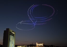 Photo Samsung rozsvieti oblohu nad Bratislavou: Veľkolepá dronová show pripraví mesto na veľké odhalenie