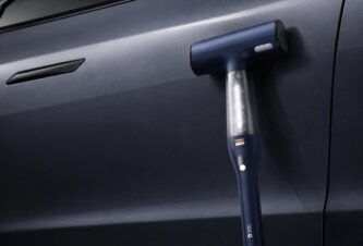 Photo Kompaktný čistič spotrebuje na umytie celého auta len 300 mililitrov vody