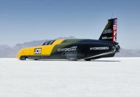 Photo Auto na vodíkový pohon s motormi zo stavebných strojov dosiahlo rekordnú rýchlosť 653 km/h  